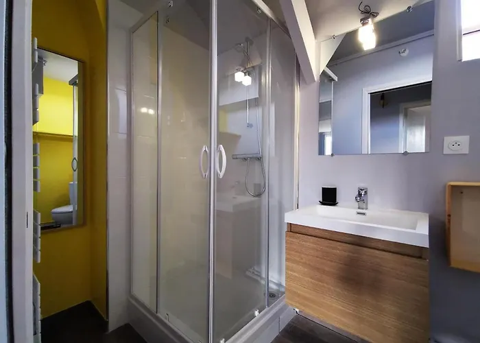 De L'isle - Sejours Pro - Wifi - Netflix - Plein Centre-ville Apartment Château-Thierry